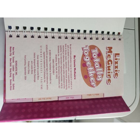 Y2K Rare Vintage Lizzie McGuire Best Of Everything Scholastic Trifold Notebook - Picture 5 of 12